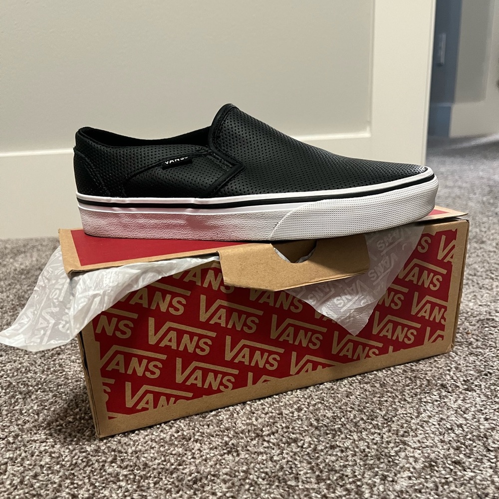 Women Vans Asher Leather Slip Ons